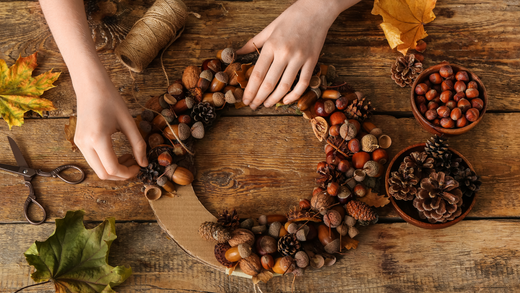 Wallace's Garden Center-Bettendorf-Iowa-Thanksgiving Family Activities-acorn wreath DIY