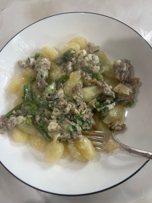 Wallaces_Garden_Center_Bettendorf_Iowa-Spring-Vegetables-and-Sausage-Pasta